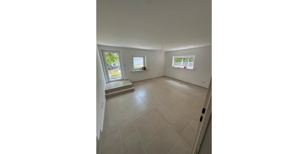 Etagenwohnung Frankfurt am Main Niederrad - 2.5 Zimmer, 70 m&sup2;, 1.290&euro; | Angebot:25999899