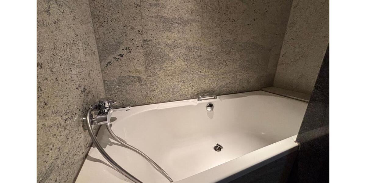 Etagenwohnung Frankfurt am Main Innenstadt - 3 Zimmer, 116 m&sup2;, 2.390&euro; | Angebot:24871437