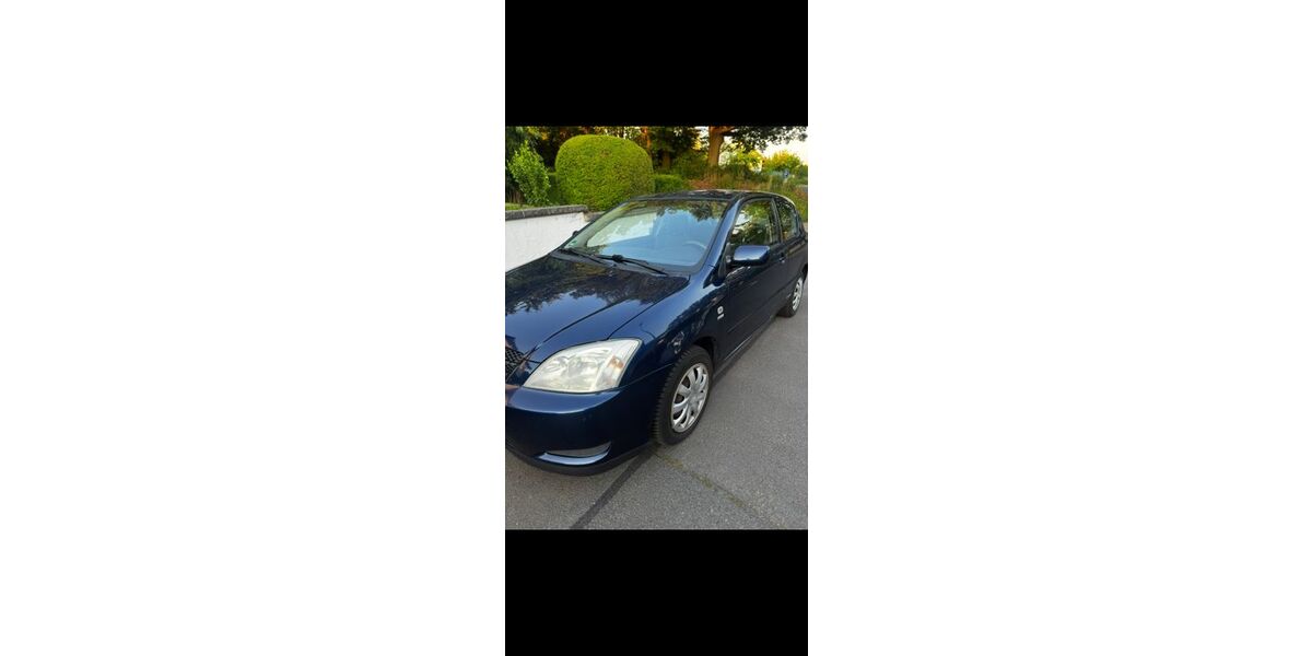 Toyota Corolla 180.000 km 2.700 &euro; Büdingen 63654