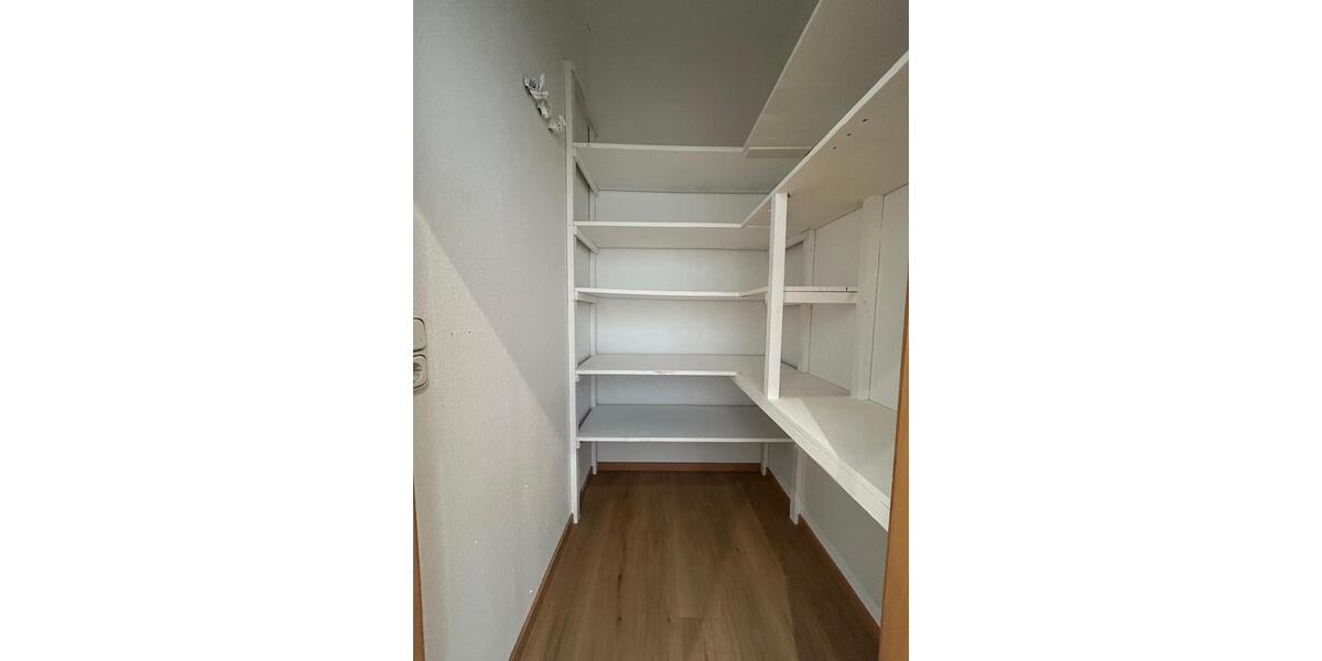 Erdgeschoßwohnung Offenbach am Main Buchrain - 2 Zimmer, 62 m&sup2;, 750&euro; | Angebot:26181057