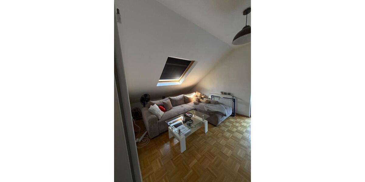 Dachgeschoßwohnung Bruchköbel - 3 Zimmer, 55 m&sup2;, 640&euro; | Angebot:27630784