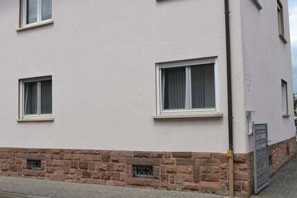 Haus Großkrotzenburg - 7 Zimmer, 200 m&sup2;, 550.000&euro; | Angebot:21543814