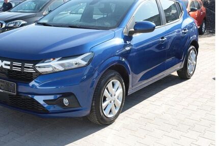 Dacia Sandero 17.550 km 14.790 &euro; Aschaffenburg 63741