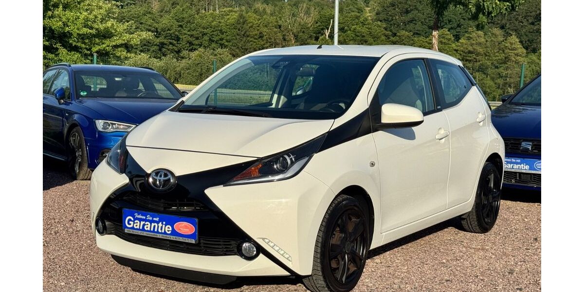 Toyota Aygo (X) 118.000 km 5.650 &euro; Hösbach 63768