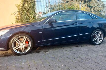 Mercedes-Benz E 250 230.000 km 10.299 &euro; Frankfurt am Main 60313