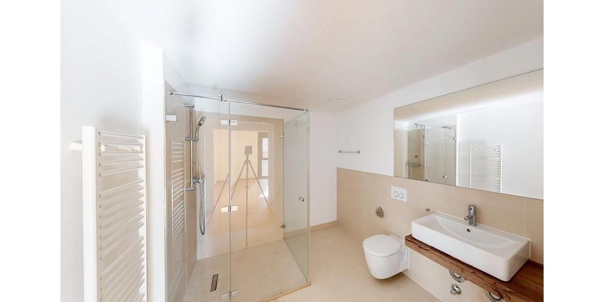 Etagenwohnung Frankfurt am Main - 3 Zimmer, 91 m&sup2;, 2.175&euro; | Angebot:25509905