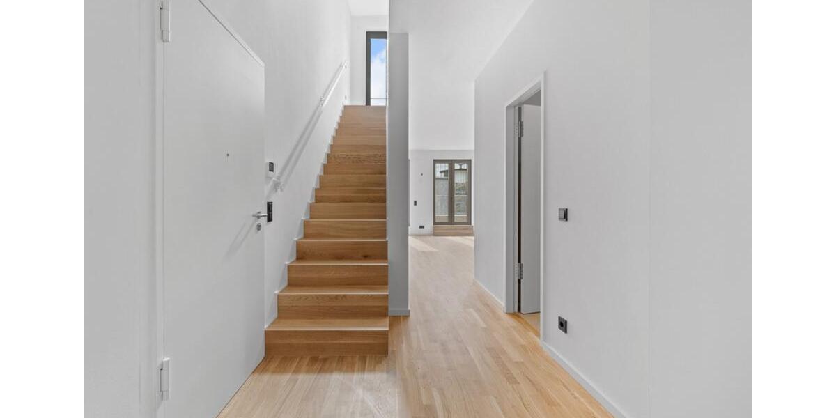 Maisonettenwohnung Frankfurt am Main - 2 Zimmer, 112 m&sup2;, 2.755&euro; | Angebot:18369496