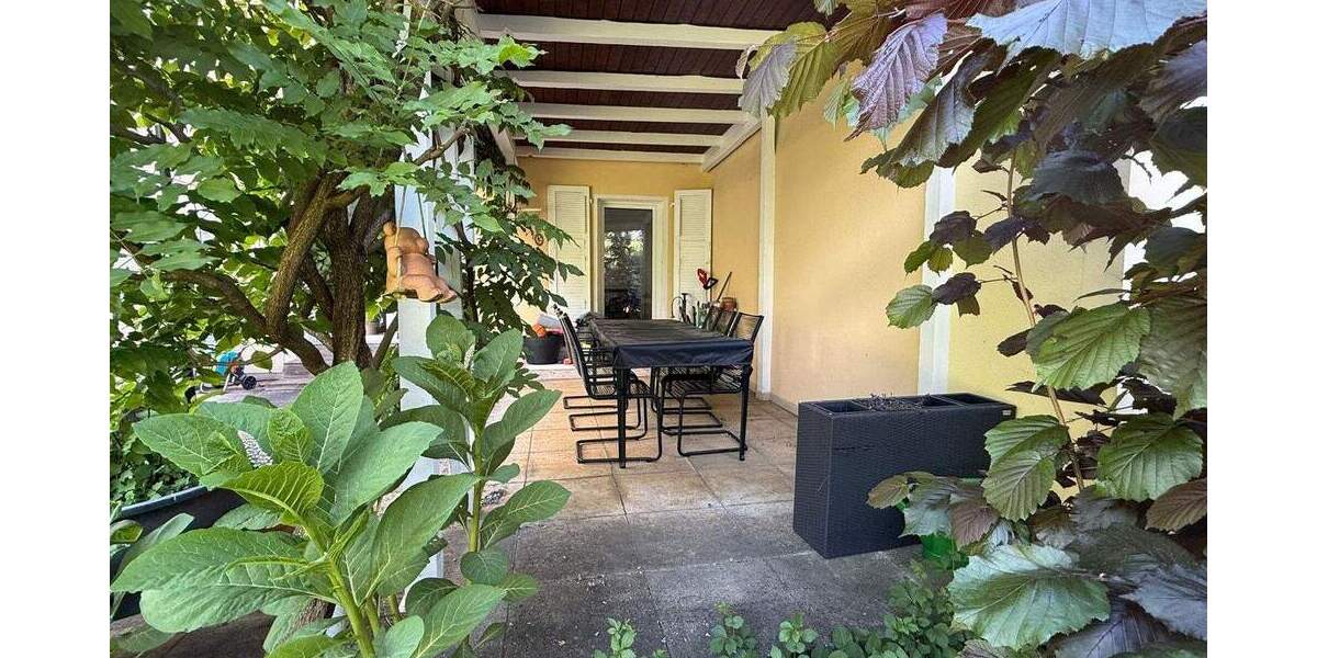 Einfamilienhaus Frankfurt am Main Praunheim - 8 Zimmer, 256 m&sup2;, 1.290.000&euro; | Angebot:25796118