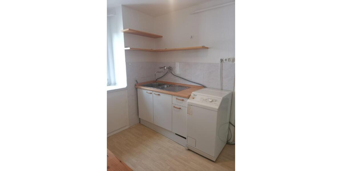 Etagenwohnung Frankfurt am Main Nordend Ost - 2 Zimmer, 80 m&sup2;, 1.250&euro; | Angebot:25839300