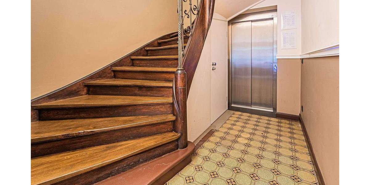 Etagenwohnung Frankfurt am Main Innenstadt - 1 Zimmer, 63 m&sup2;, 3.280&euro; | Angebot:25876946