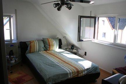 Dachgeschoßwohnung Dreieich - 2 Zimmer, 80 m&sup2;, 1.050&euro; | Angebot:25968053