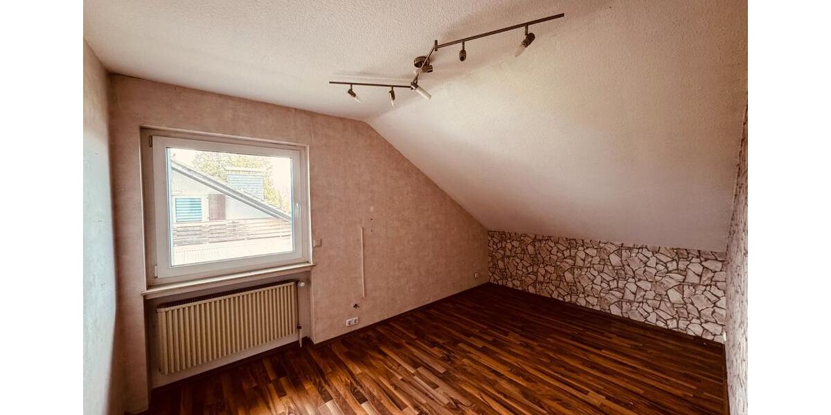 Einfamilienhaus Büdingen - 8 Zimmer, 178 m&sup2;, 395.000&euro; | Angebot:26612295