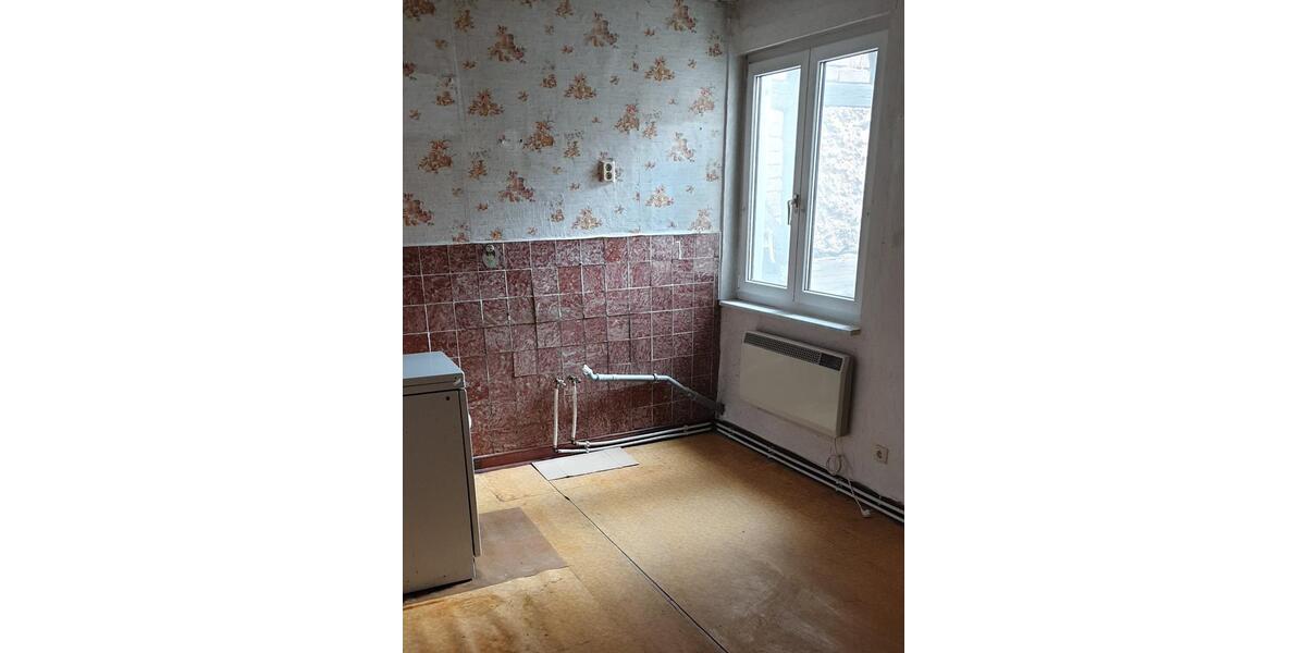 Reihenhaus Frankfurt am Main Niederrad - 10 Zimmer, 137 m&sup2;, 58.000&euro; | Angebot:16960480