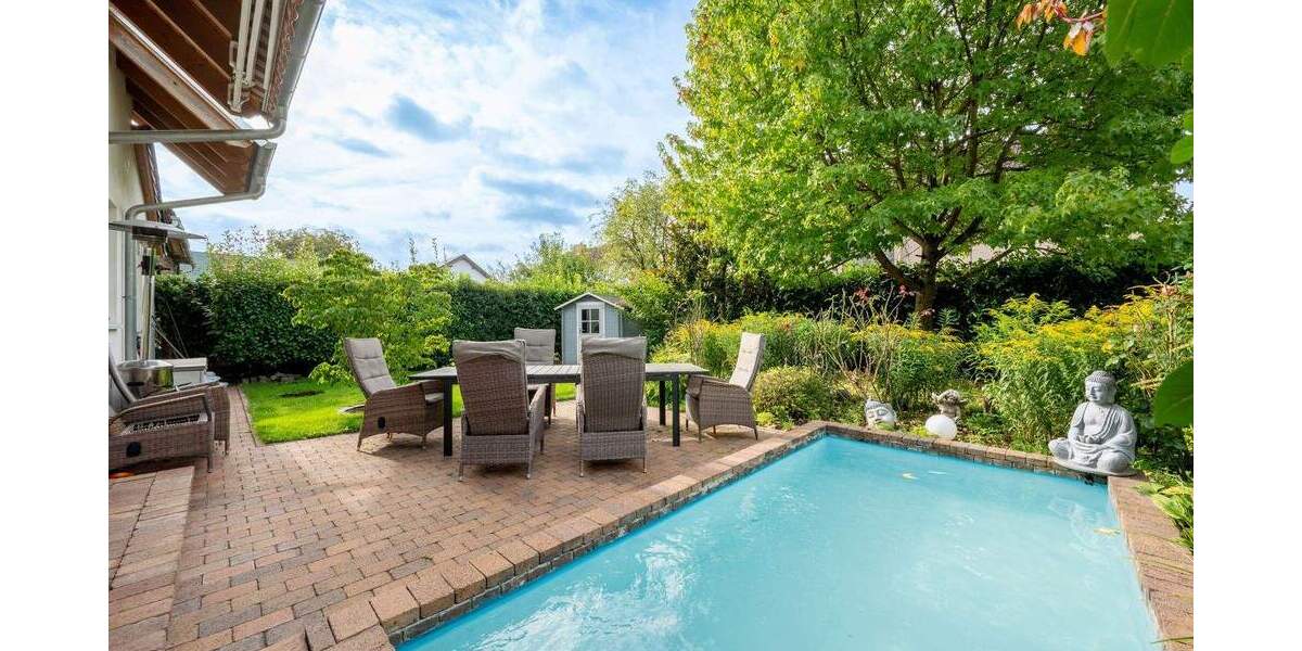 Einfamilienhaus Frankfurt am Main Harheim - 9 Zimmer, 259 m&sup2;, 1.250.000&euro; | Angebot:25772138