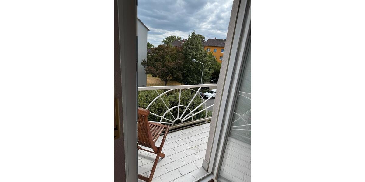 Dachgeschoßwohnung Frankfurt am Main Bergen-Enkheim - 1 Zimmer, 18 m&sup2;, 380&euro; | Angebot:27597322