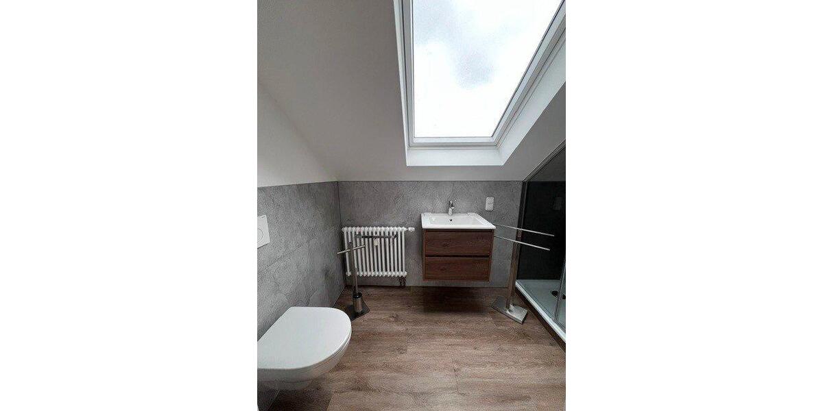 Dachgeschoßwohnung Frankfurt am Main Unterliederbach - 1.5 Zimmer, 27 m&sup2;, 800&euro; | Angebot:27630832