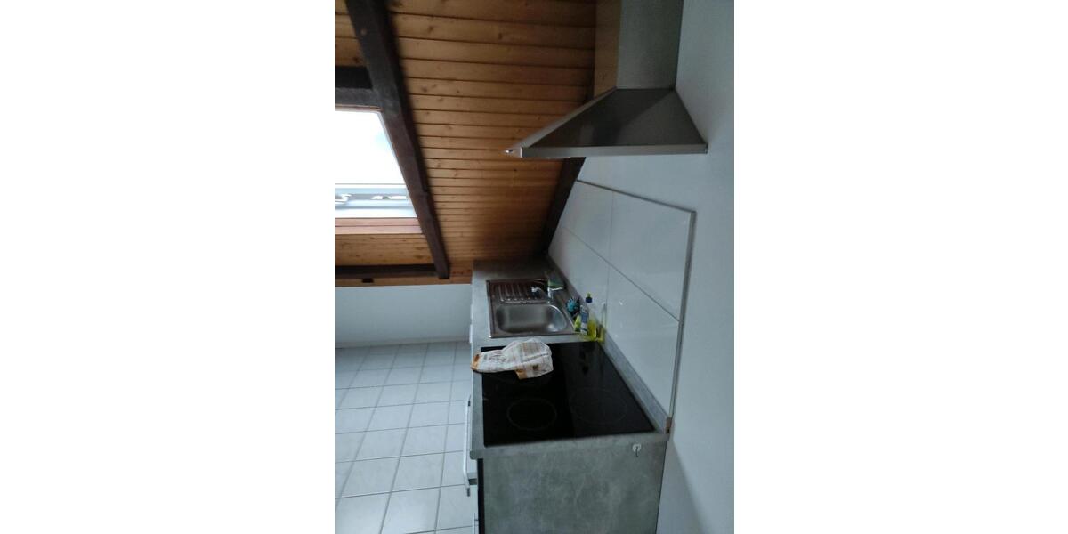 Dachgeschoßwohnung Rosbach vor der Höhe - 2 Zimmer, 54 m&sup2;, 770&euro; | Angebot:25853919