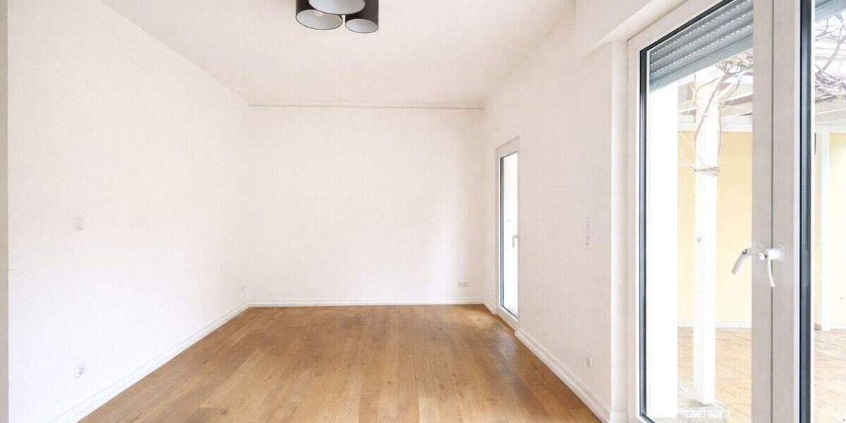 Einfamilienhaus Frankfurt am Main Praunheim - 8 Zimmer, 256 m&sup2;, 1.290.000&euro; | Angebot:25796118