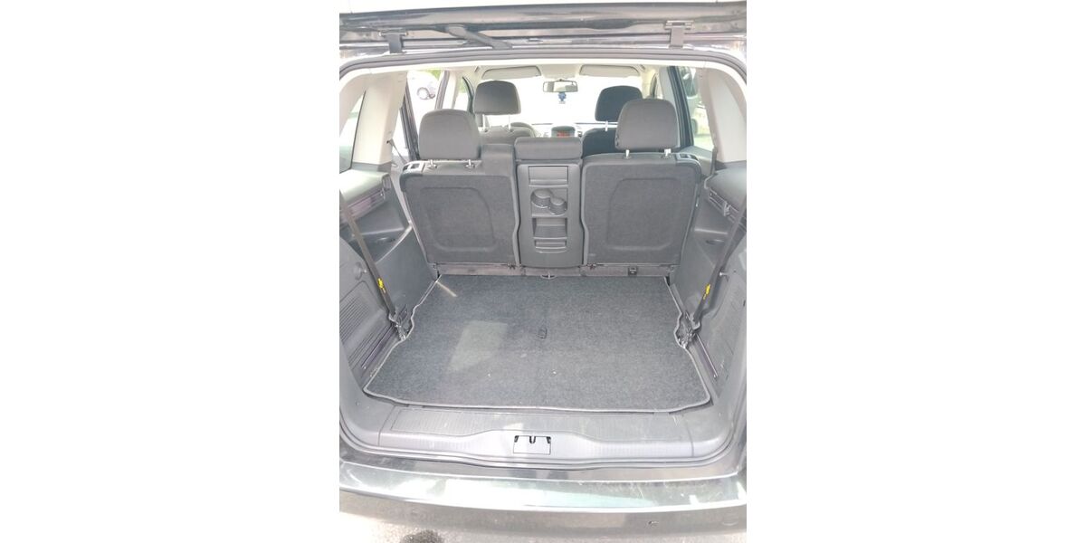 Opel Zafira 149.600 km 5.500 &euro; Offenbach am Main 63069