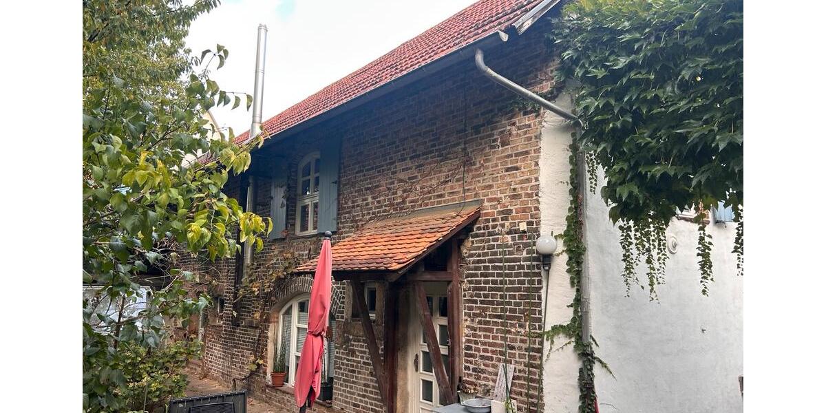 Einfamilienhaus Rosbach vor der Höhe - 2 Zimmer, 110 m&sup2;, 1.000&euro; | Angebot:27651687