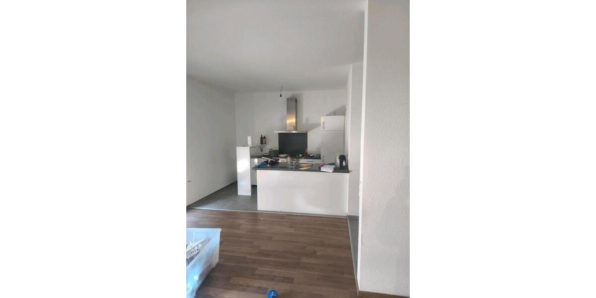 Etagenwohnung Steinbach (Taunus) - 4 Zimmer, 100 m&sup2;, 150&euro; | Angebot:25326466