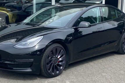 Tesla Model 3 79.847 km 28.750 &euro; Dieburg 64807