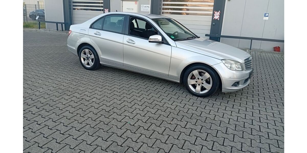Mercedes-Benz C 200 319.500 km 3.250 &euro; Hanau 63452