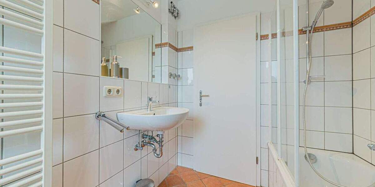 Etagenwohnung Frankfurt am Main Sachsenhausen - 2 Zimmer, 60 m&sup2;, 1.650&euro; | Angebot:25727280