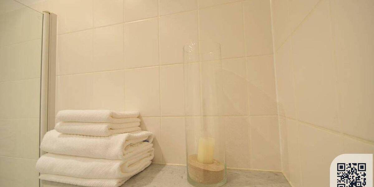 Etagenwohnung Frankfurt am Main Sachsenhausen - 2 Zimmer, 37 m&sup2;, 2.255&euro; | Angebot:25782352