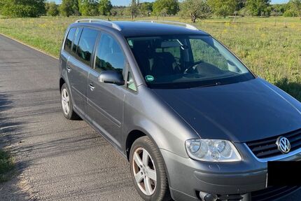 VW Touran 165.900 km 3.700 &euro; Mühlheim am Main 63165