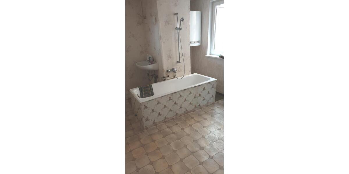 Reihenhaus Frankfurt am Main Niederrad - 10 Zimmer, 137 m&sup2;, 58.000&euro; | Angebot:16960480