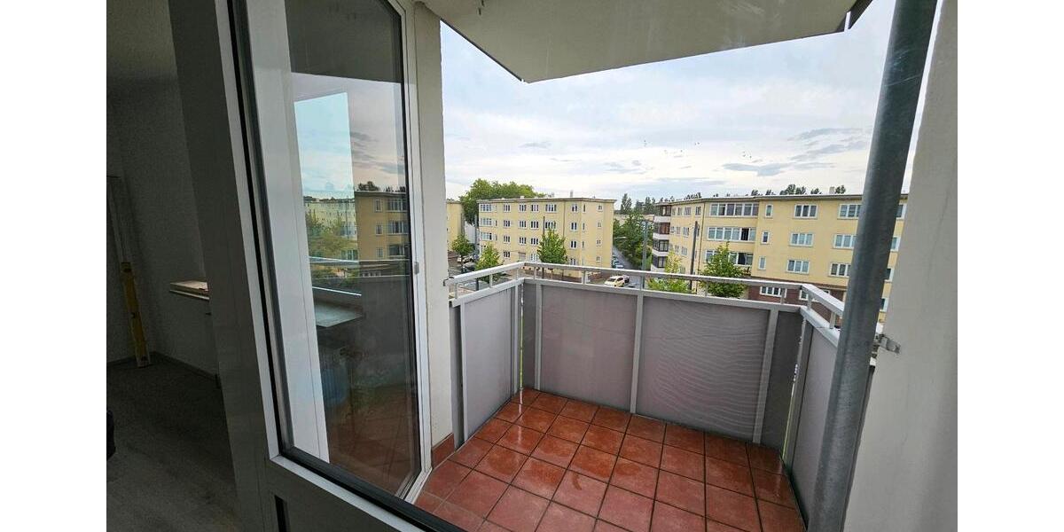 Etagenwohnung Frankfurt am Main Süd - 1 Zimmer, 35 m&sup2;, 690&euro; | Angebot:25873640