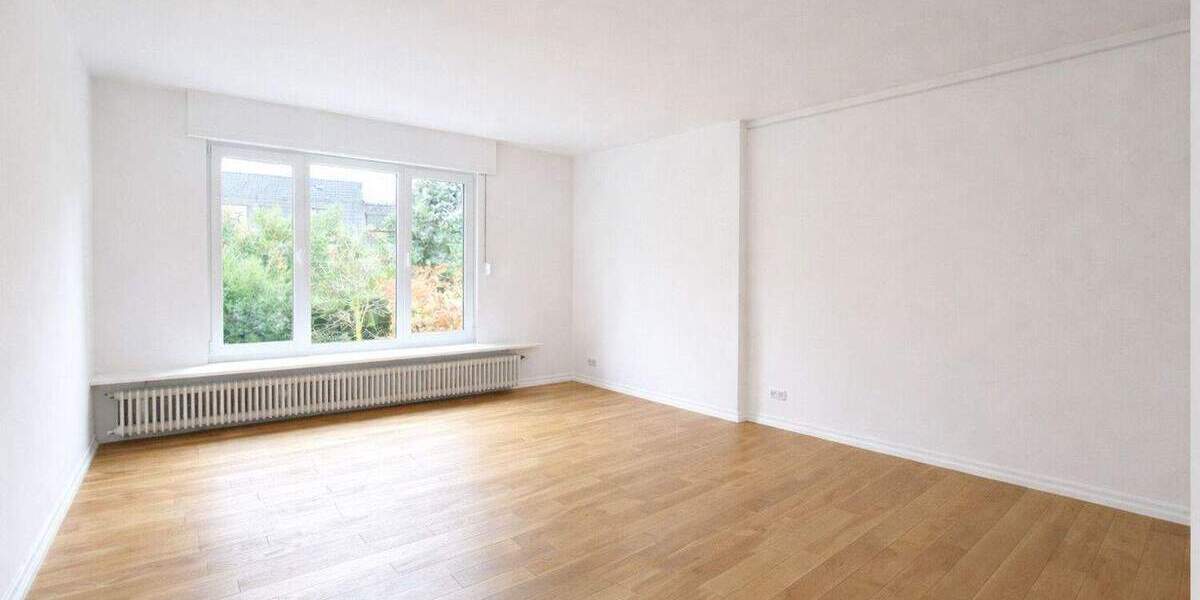 Einfamilienhaus Frankfurt am Main Praunheim - 8 Zimmer, 256 m&sup2;, 1.290.000&euro; | Angebot:25796118