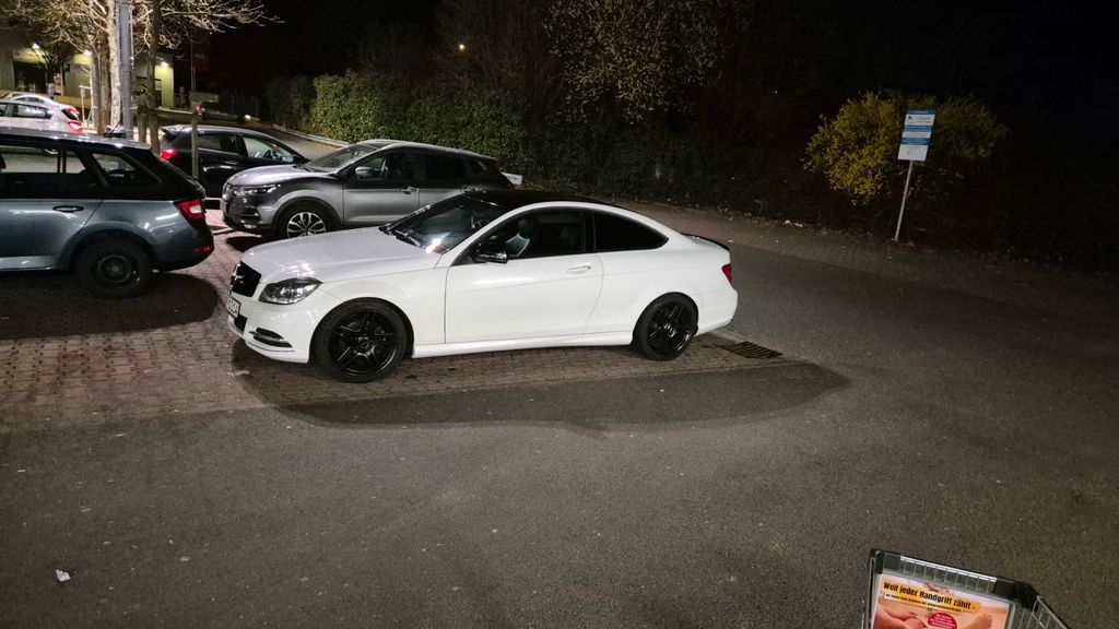 Mercedes-Benz C 180 183.000 km 8.300 &euro; Langenselbold 63505