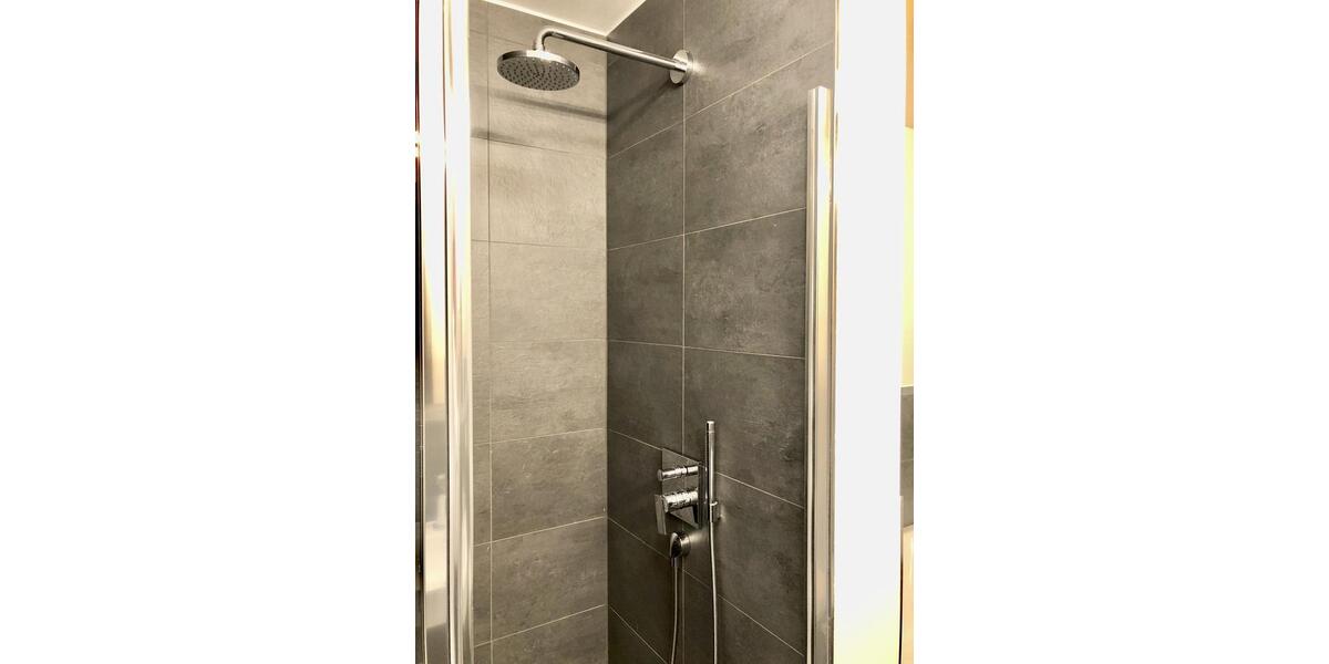 Etagenwohnung Frankfurt am Main Gutleutviertel - 2 Zimmer, 61 m&sup2;, 1.600&euro; | Angebot:25806091