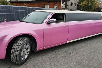 Chrysler 300C 130.500 km 16.900 &euro; Langen 63225