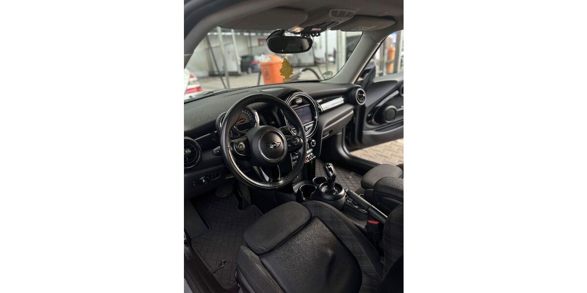 Mini Cooper SD Coupé 125.000 km 15.500 &euro; Frankfurt 60488