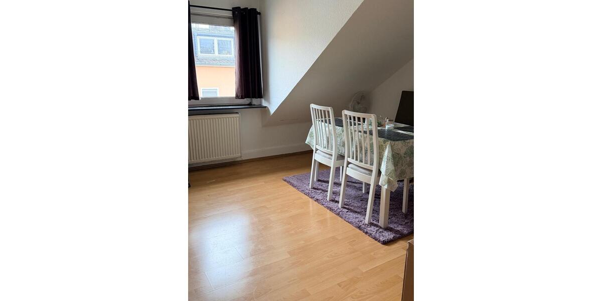 Dachgeschoßwohnung Frankfurt am Main Rödelheim - 2 Zimmer, 55 m&sup2;, 850&euro; | Angebot:25938869