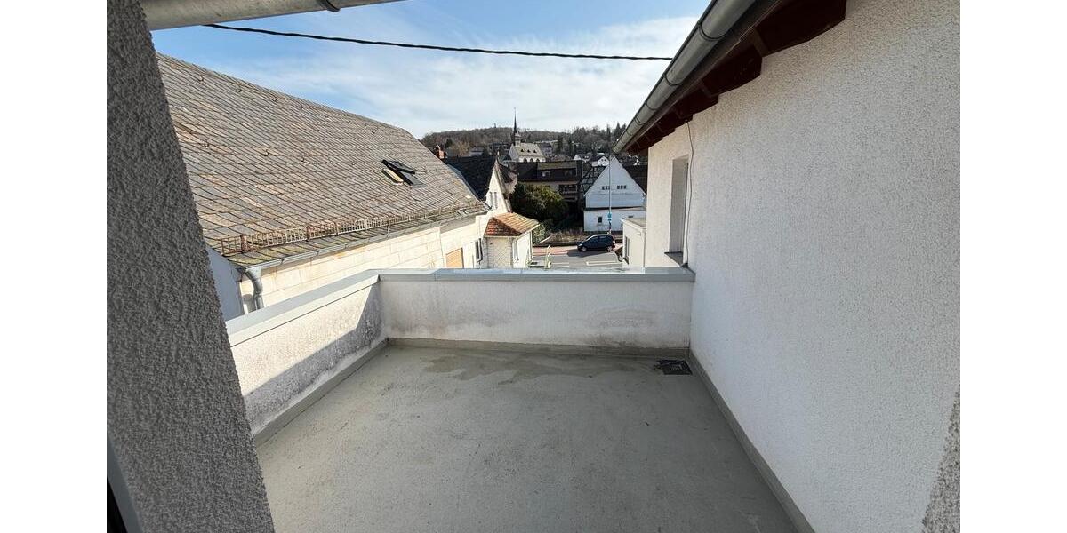 Etagenwohnung Bad Homburg vor der Höhe Gonzenheim - 2 Zimmer, 80 m&sup2;, 1.200&euro; | Angebot:25295602