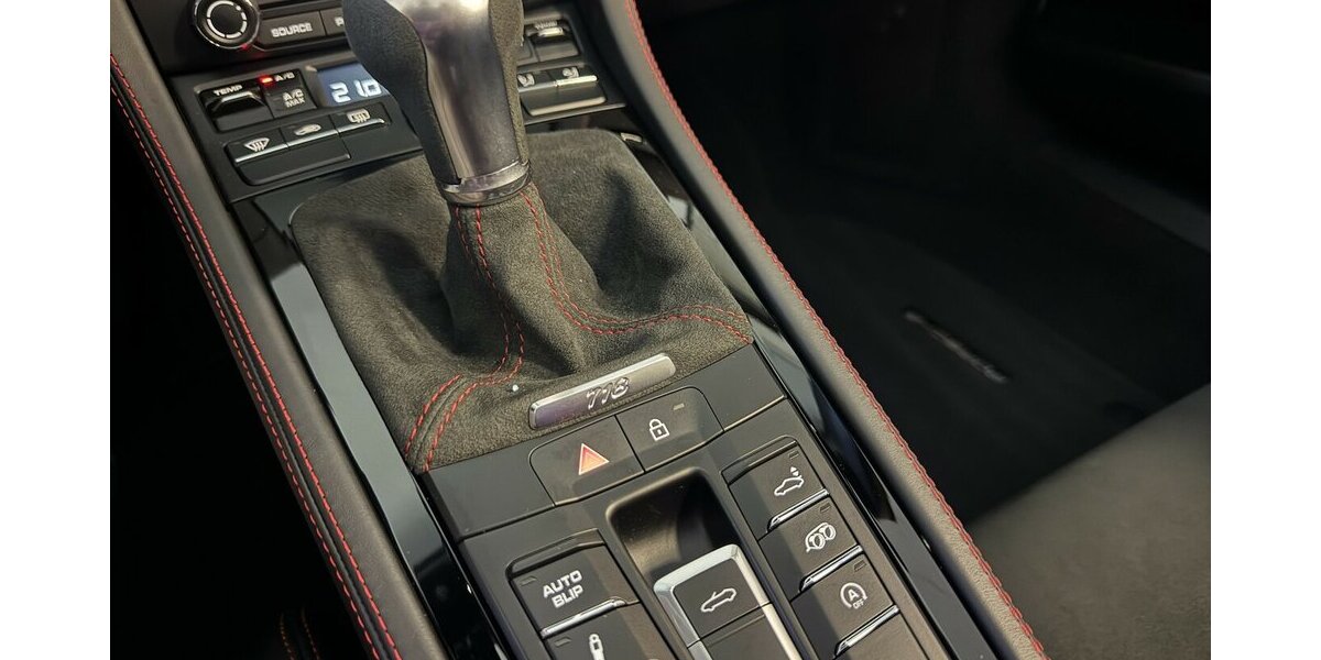 Porsche 718 Boxster Spyder APPROVED/Schalensitze/Chrono 6.800 km 103.900 &euro; Dreieich 63303