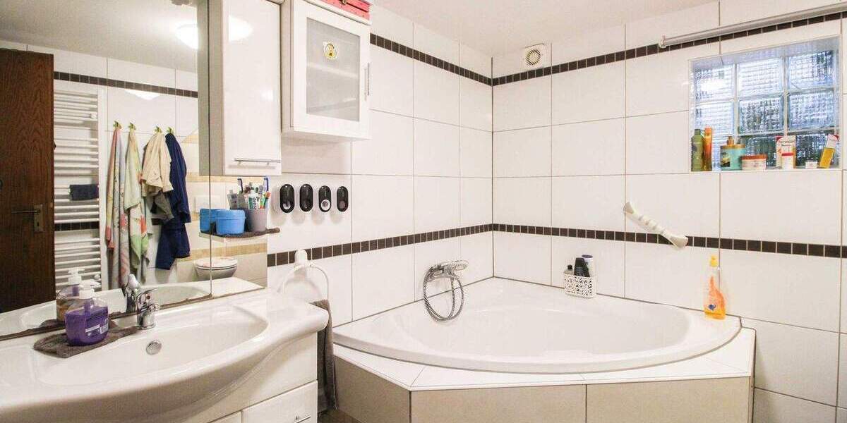 Einfamilienhaus Groß-Umstadt Klein-Umstadt - 8 Zimmer, 180 m&sup2;, 279.000&euro; | Angebot:25881542