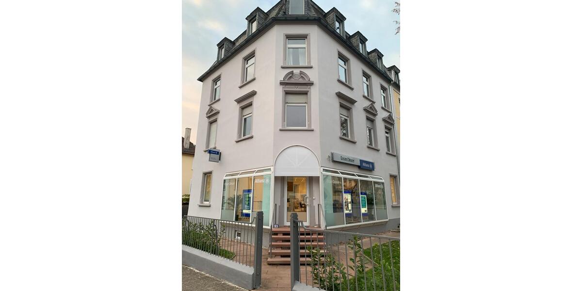 Einfamilienhaus Frankfurt am Main Nord-Ost - 14 Zimmer, 375 m&sup2;, 1.500.000&euro; | Angebot:25861214