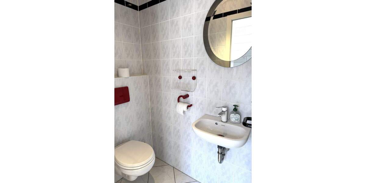 Etagenwohnung Bad Homburg Kirdorf - 4 Zimmer, 125 m&sup2;, 1.375&euro; | Angebot:25916603