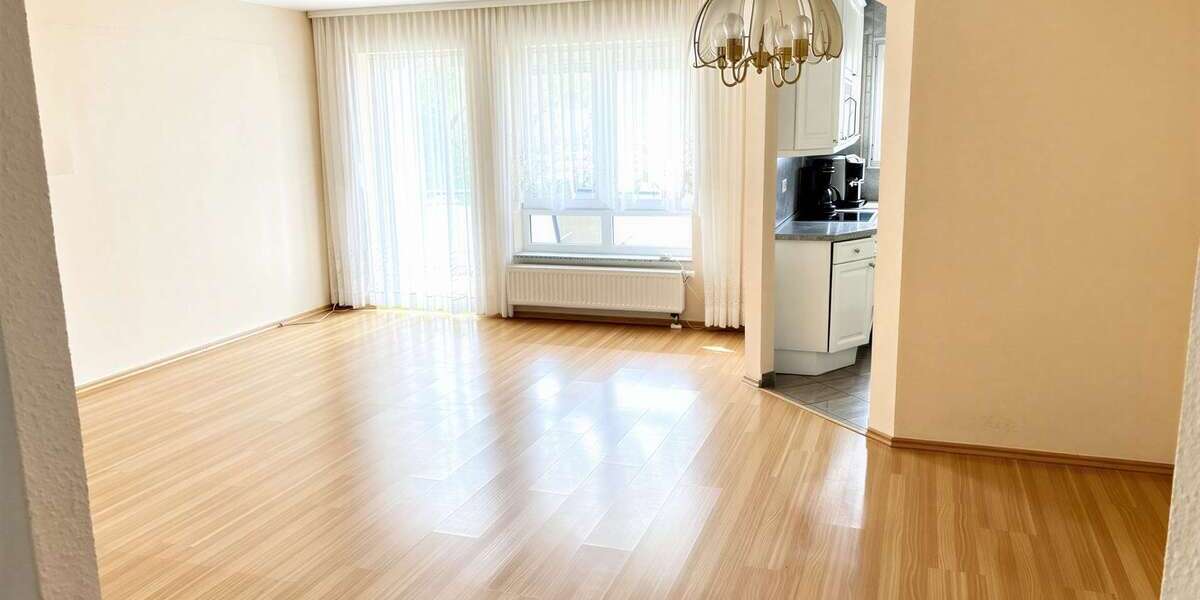 Etagenwohnung Mühlheim am Main - 3 Zimmer, 82 m&sup2;, 299.000&euro; | Angebot:26918326
