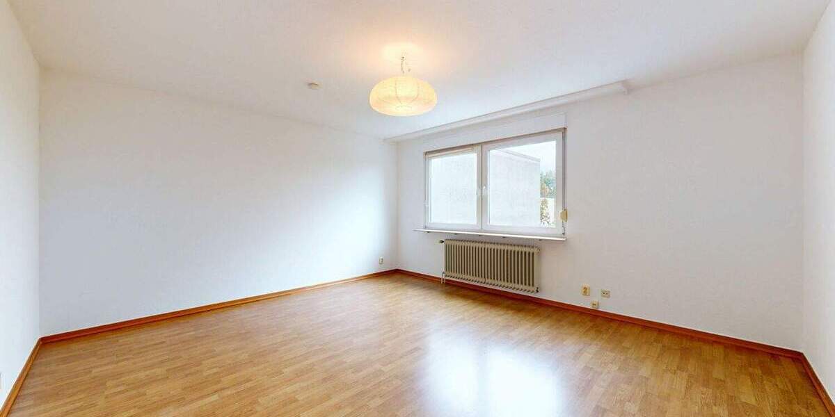 Reihenmittelhaus Frankfurt am Main Niederursel - 4 Zimmer, 125 m&sup2;, 680.000&euro; | Angebot:25815007