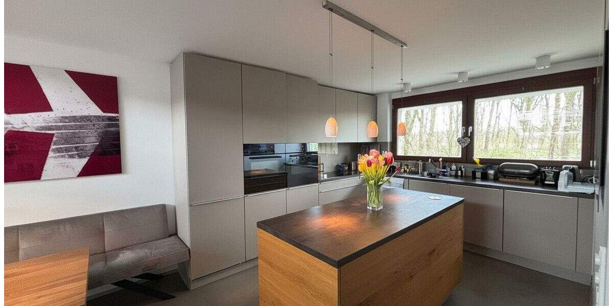 Reihenmittelhaus Frankfurt am Main Hausen - 4 Zimmer, 182 m&sup2;, 3.900&euro; | Angebot:25796137