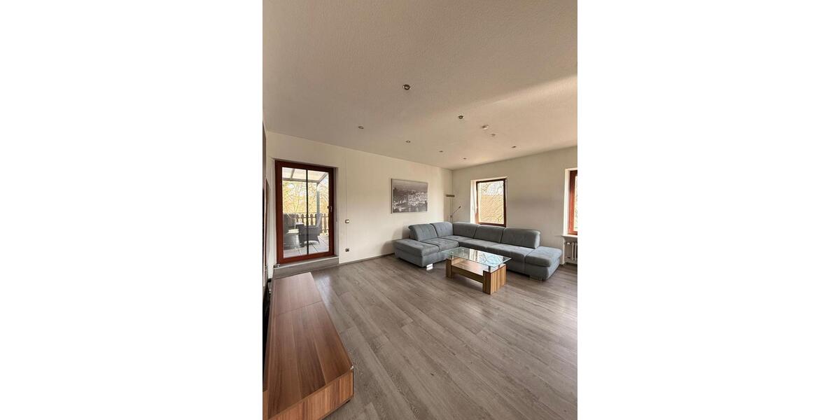 Etagenwohnung Hösbach - 4 Zimmer, 135 m&sup2;, 355.000&euro; | Angebot:25793999