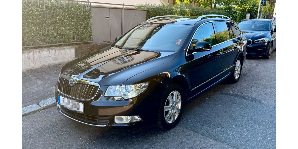 Skoda Superb 199.829 km 5.000 &euro; Frankfurt am Main 60594