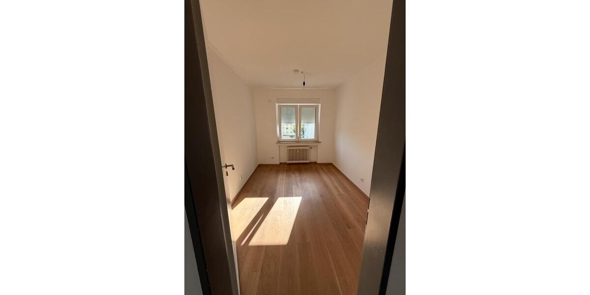 Etagenwohnung Hanau Lamboy - 3 Zimmer, 65 m&sup2;, 210.000&euro; | Angebot:26662251