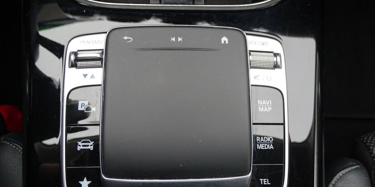 Mercedes-Benz A 200 AMG Line, Standheizung, Leder, Rückfahrkamer 145.252 km 17.990 &euro; Rodgau 63110